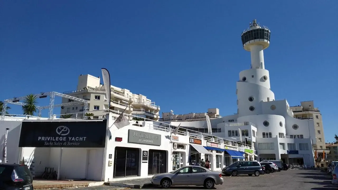 Apartamento Renovado, Luminoso, A 300M De La Playa Apartamento Empuriabrava